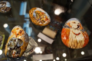Камни-сувениры